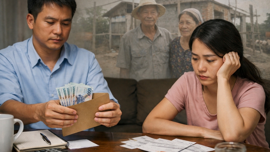 Chồng đưa toàn bộ lương 10 triệu mỗi tháng trả nợ cho bố mẹ